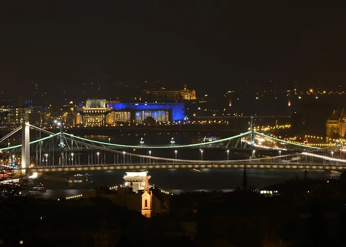 Binder-Home Stylish Studios Budapest/Parliament